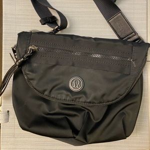 Lululemon bag